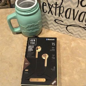 Gen Tek T5 wireless metallic earbuds